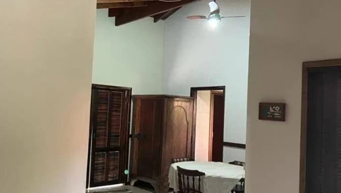 Foto 10 de 15: Casa em leilão em Caraguatatuba - SP — Casa 191 m² - Tabatinga - Caraguatatuba - SP
