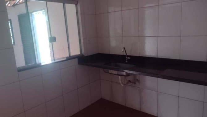 Foto 8 de 27: Casa em leilão em Santa Helena De Goiás - GO — Casa 304 m² - Centro - Santa Helena de Goiás - GO