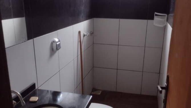 Foto 15 de 27: Casa em leilão em Santa Helena De Goiás - GO — Casa 304 m² - Centro - Santa Helena de Goiás - GO