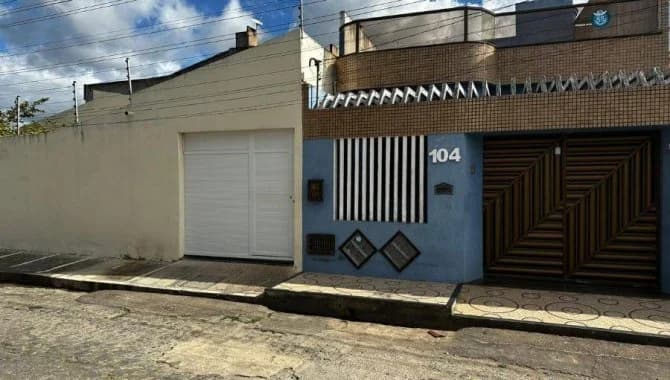 Foto 2 de 3: Casa em leilão em Lagarto - SE — Casa 109 m² - São José - Lagarto - SE