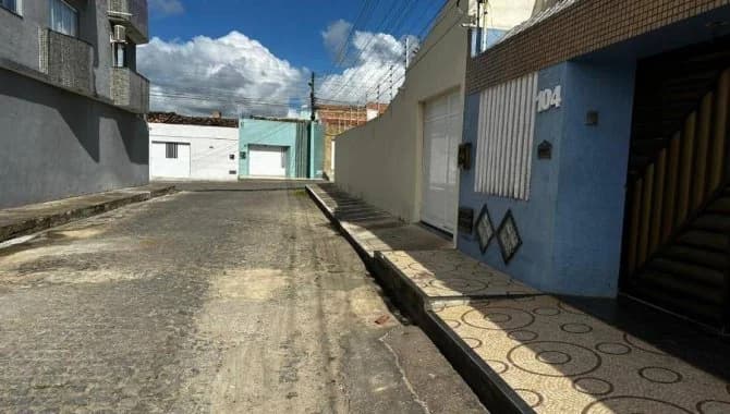 Foto 3 de 3: Casa em leilão em Lagarto - SE — Casa 109 m² - São José - Lagarto - SE