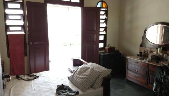 Foto 11 de 19: Casa em leilão em Lorena - SP — Casa 306 m² - Vila Zélia - Lorena - SP