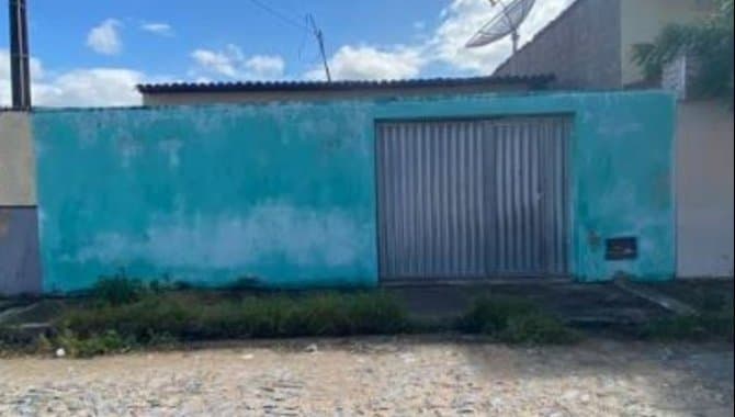 Casa em leilão em Iguatu - CE — Casa 100 m² - Iguatu-CE - Rua Pedro Pereira Chaves, 65 - Fomento