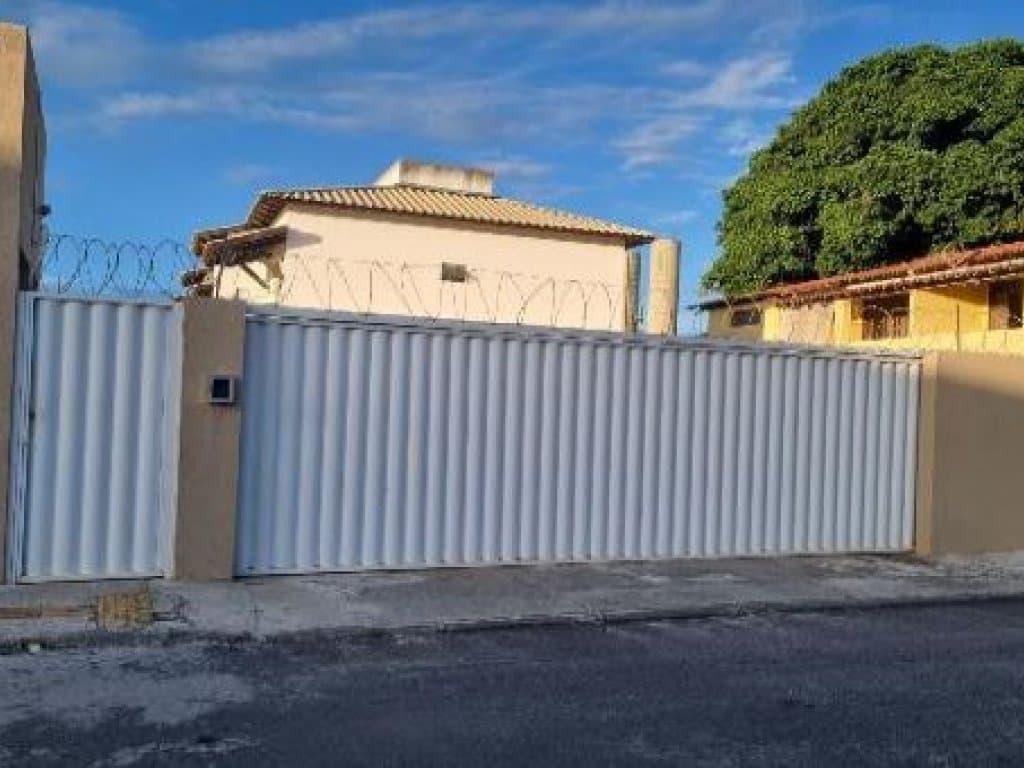 Foto 3 de 3: Casa em leilão em Camaçari - BA — Casa em Condomínio 159 m² (01 vaga) - Abrantes - Camaçari - BA