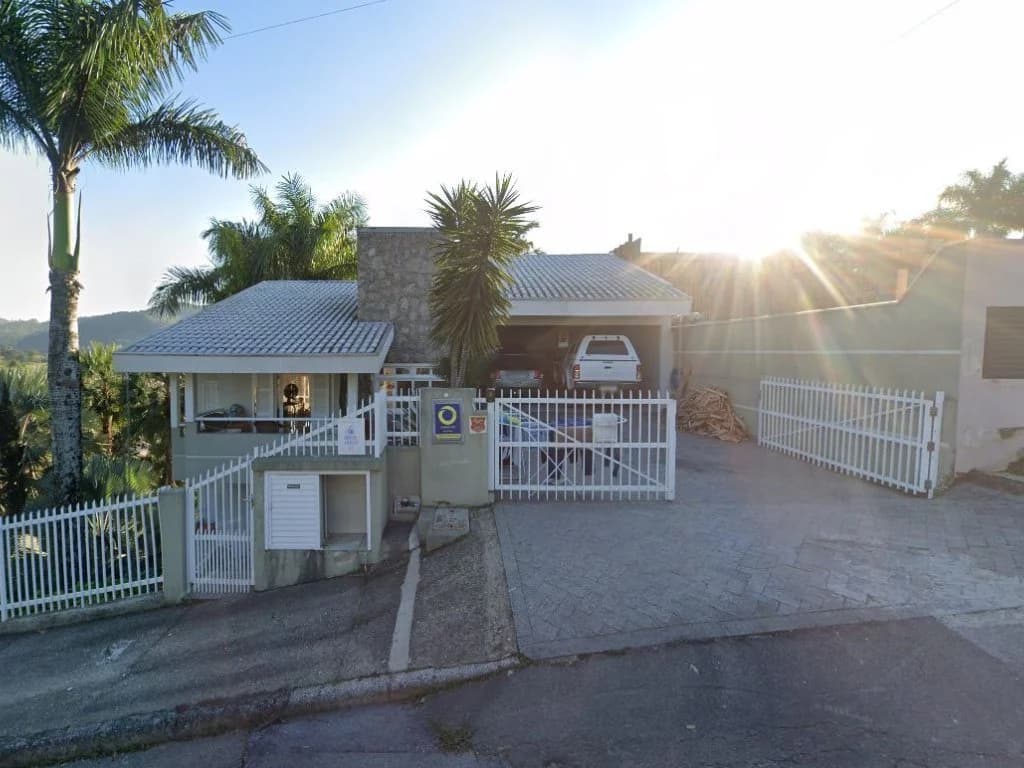 Foto 6 de 11: Casa em leilão em Brusque - SC — Casa 317 m² - Jardim Maluche - Brusque - SC