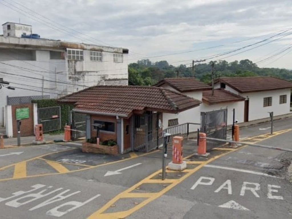 Foto 4 de 6: Casa em leilão em Cotia - SP — Casa em Condomínio 322 m² (área total) - Granja Viana II - Cotia - SP