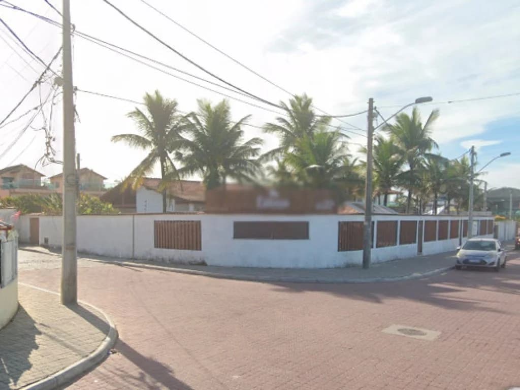 Foto 5 de 6: Comercial em leilão em Rio Das Ostras - RJ — Imóvel Residencial e Comercial 283 m² - Frente à Praia Costa Azul - Rio das Ostras - RJ