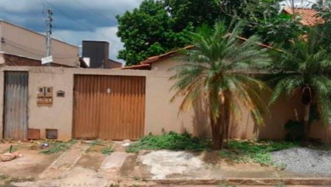 Foto 1 de 2: Casa em leilão em Guapó - GO — Casa 143 m² - Guapó-GO - Rua C-1 - Lt. 13 da Qd. 08 - Residencial Vale do Sol