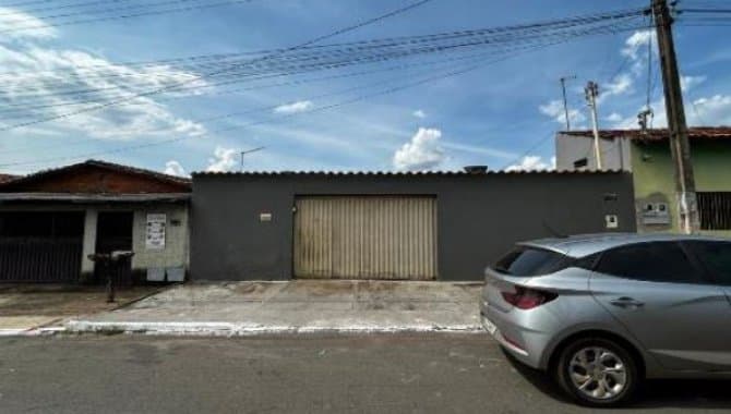 Foto 1 de 2: Casa em leilão em Trindade - GO — Casa 159 m² - Trindade-GO - Rua Orquídea - Lt. 04 da Qd. 16 - Conjunto Dona Iris II
