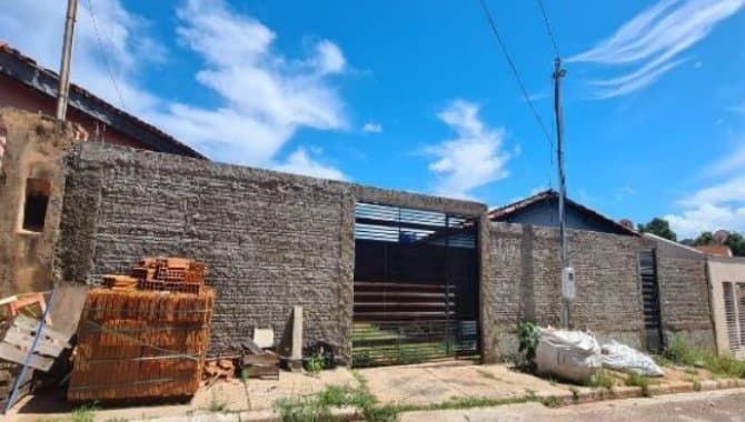 Foto 1 de 2: Casa em leilão em Cuiabá - MT — Casa 106 m² - Dom Aquino - Cuiabá - MT