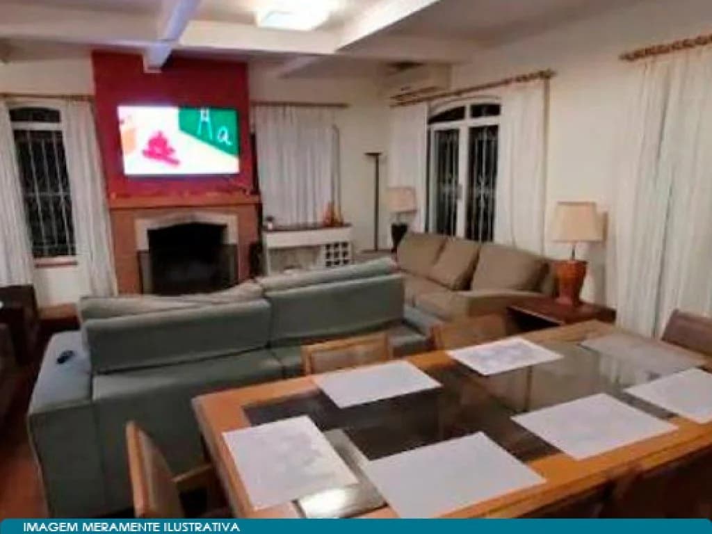 Foto 9 de 12: Casa em leilão em Campos Do Jordão - SP — Casa e Terreno 2.224 m² - São Francisco - Campos do Jordão - SP