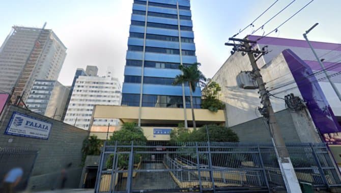 Foto 1 de 8: Comercial em leilão em São Paulo - SP — Sala Comercial 68 m² (próx. à Av. Brigadeiro Faria Lima) - Pinheiros - São Paulo - SP