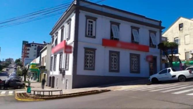 Foto 1 de 6: Terreno em leilão em Veranópolis - RS — Ex-Agência 347 m² - Centro - Veranópolis - RS