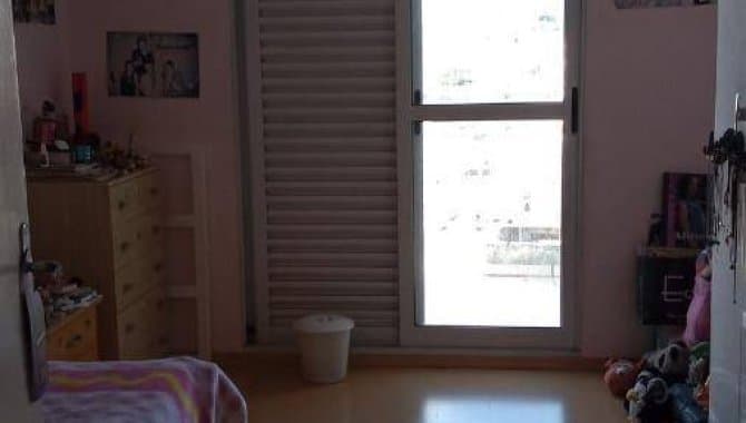 Foto 8 de 15: Casa em leilão em São Paulo - SP — Casa, Padrão, 1 Vaga(S) de Garagem