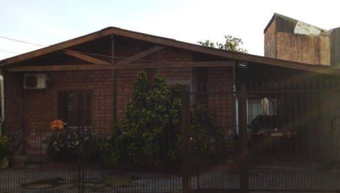 Foto 1 de 13: Casa em leilão em Porto Alegre - RS — Casa, Padrão, 0 Vaga(S) de Garagem