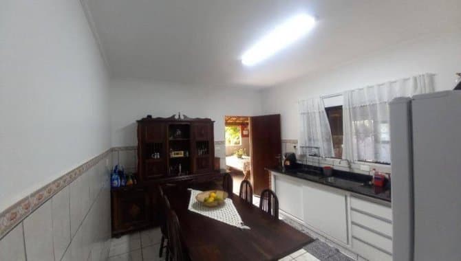 Foto 15 de 21: Casa em leilão em Suzano - SP — Casa, Padrão, 1 Vaga(S) de Garagem