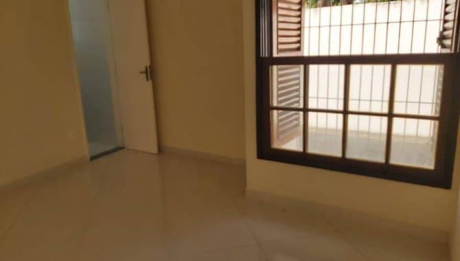 Foto 12 de 16: Casa em leilão em Campos Dos Goytacazes - RJ — Casa, Padrão, 0 Vaga(S) de Garagem