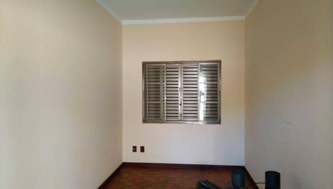 Foto 9 de 15: Casa em leilão em Dourados - MS — Casa, Padrão, 0 Vaga(S) de Garagem
