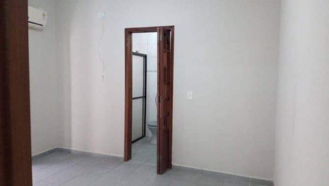 Foto 6 de 17: Casa em leilão em Itanhaém - SP — Casa, Padrão, 0 Vaga(S) de Garagem