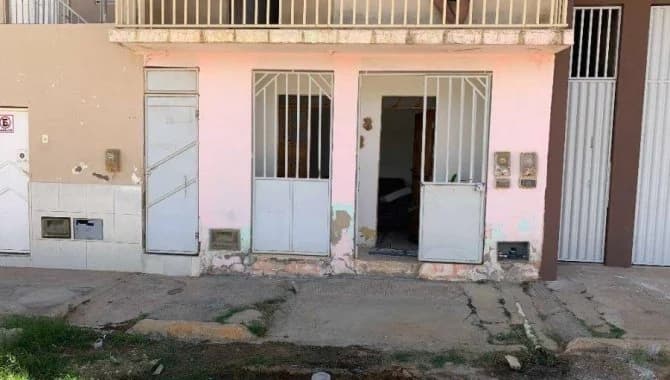 Foto 2 de 17: Casa em leilão em Irecê - BA — Casa, Padrão, 0 Vaga(S) de Garagem