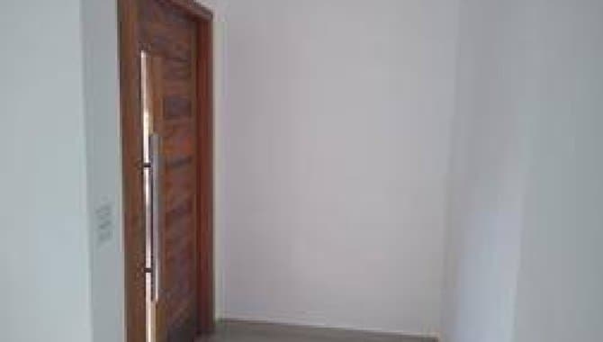 Foto 13 de 22: Casa em leilão em Vargem Grande Paulista - SP — Casa, em Condomínio, 1 Vaga(S) de Garagem