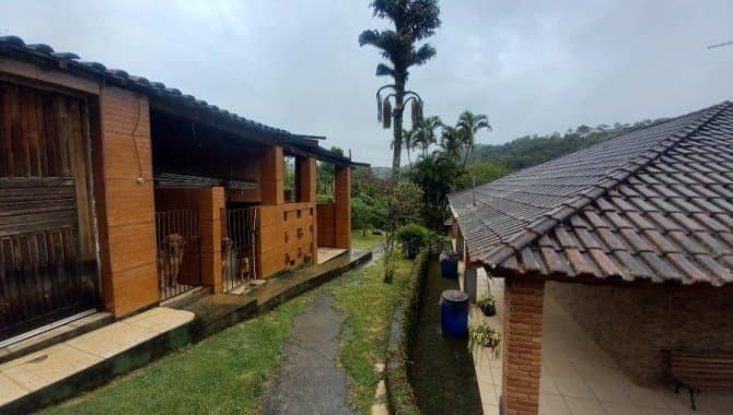Foto 14 de 26: Casa em leilão em Santa Isabel - SP — Casa, Padrão, 0 Vaga(S) de Garagem