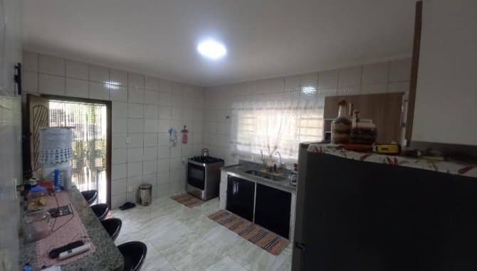 Foto 10 de 26: Casa em leilão em Santa Isabel - SP — Casa, Padrão, 0 Vaga(S) de Garagem