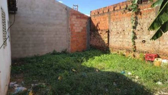 Foto 9 de 13: Casa em leilão em Ituiutaba - MG — Casa, Padrão, 0 Vaga(S) de Garagem