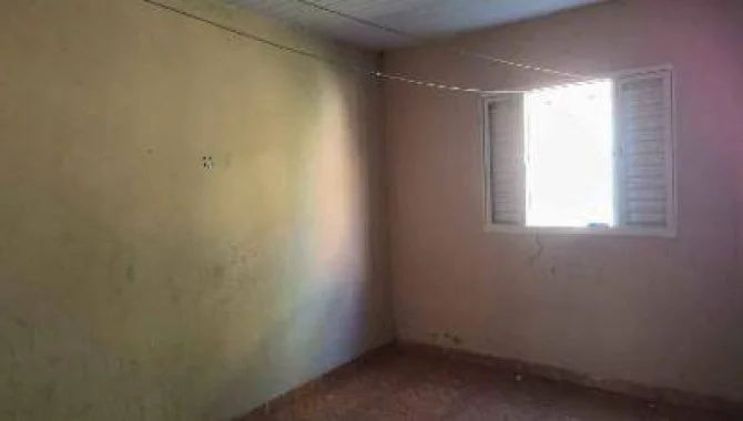 Foto 6 de 13: Casa em leilão em Ituiutaba - MG — Casa, Padrão, 0 Vaga(S) de Garagem