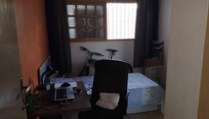 Foto 40 de 42: Casa em leilão em Pelotas - RS — Casa, Padrão, 2 Vaga(S) de Garagem