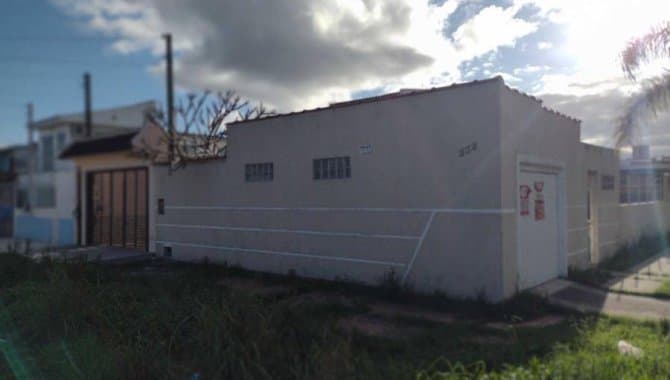 Foto 18 de 42: Casa em leilão em Pelotas - RS — Casa, Padrão, 2 Vaga(S) de Garagem