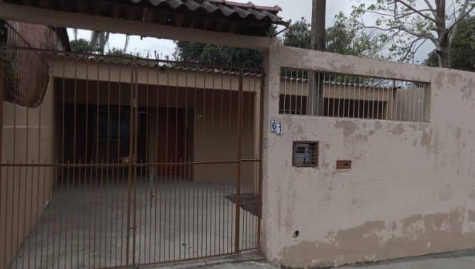 Foto 1 de 24: Casa em leilão em Porto Alegre - RS — Casa, Padrão, 1 Vaga(S) de Garagem