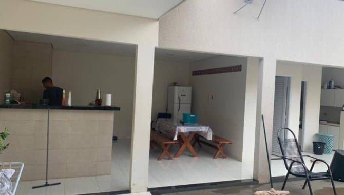 Foto 10 de 29: Casa em leilão em Rondonópolis - MT — Casa, Padrão, 2 Vaga(S) de Garagem