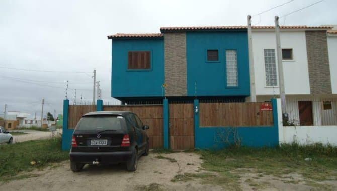 Foto 2 de 23: Casa em leilão em Pelotas - RS — Casa, em Condomínio, 1 Vaga(S) de Garagem