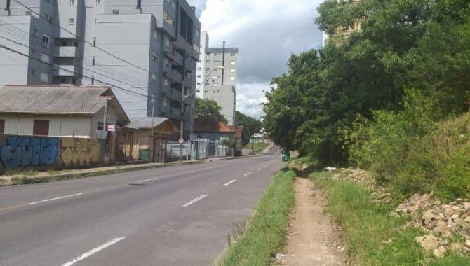 Foto 8 de 36: Apartamento em leilão em Caxias Do Sul - RS — Apartamento, Padrão, 1 Vaga(S) de Garagem