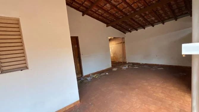 Foto 13 de 19: Casa em leilão em Ipuã - SP — Casa, Padrão, 1 Vaga(S) de Garagem