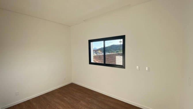 Foto 14 de 18: Casa em leilão em Joinville - SC — Casa, em Condomínio, 2 Vaga(S) de Garagem