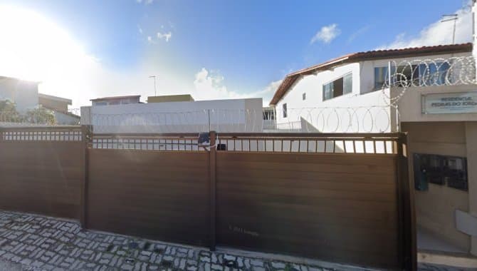 Foto 1 de 3: Casa em leilão em Lauro De Freitas - BA — Casa 64 m² (Residencial Pedras Do Jordão) - Ipitanga - Lauro De Freitas - BA