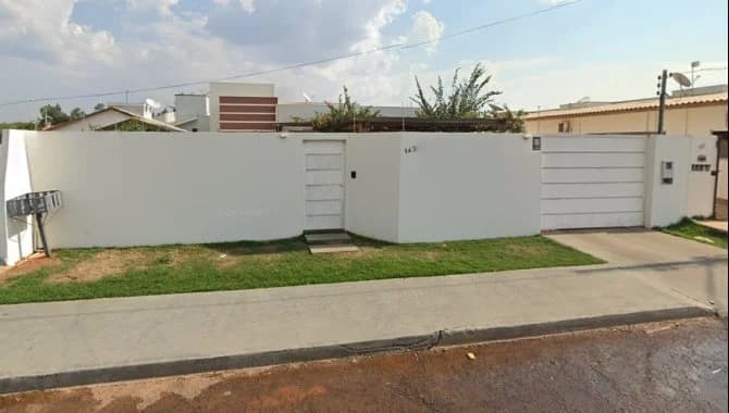 Foto 1 de 3: Casa em leilão em Querência - MT — Casa 168 m² - Setor G - Querência - MT