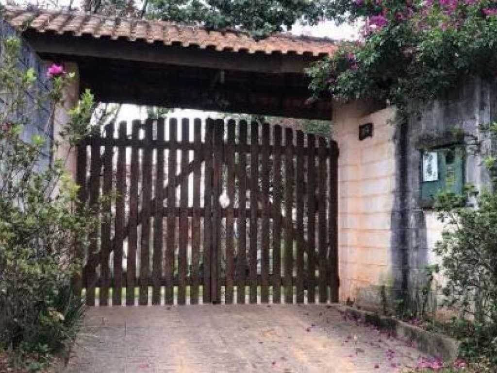 Foto 3 de 4: Casa em leilão em São Roque - SP — Casa 275 m² (área construída) e 3.350 m² (área total) - Carmo - São Roque - SP