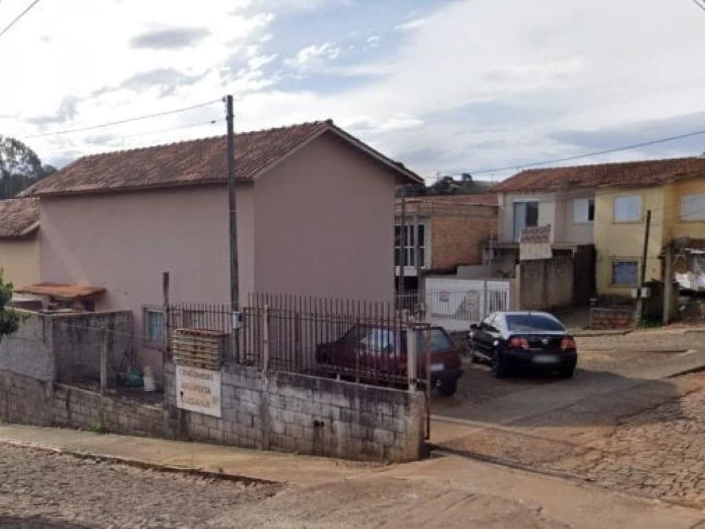Foto 3 de 3: Casa em leilão em Erechim - RS — Casa em Condomínio 43 m² - Presidente Vargas - Erechim - RS