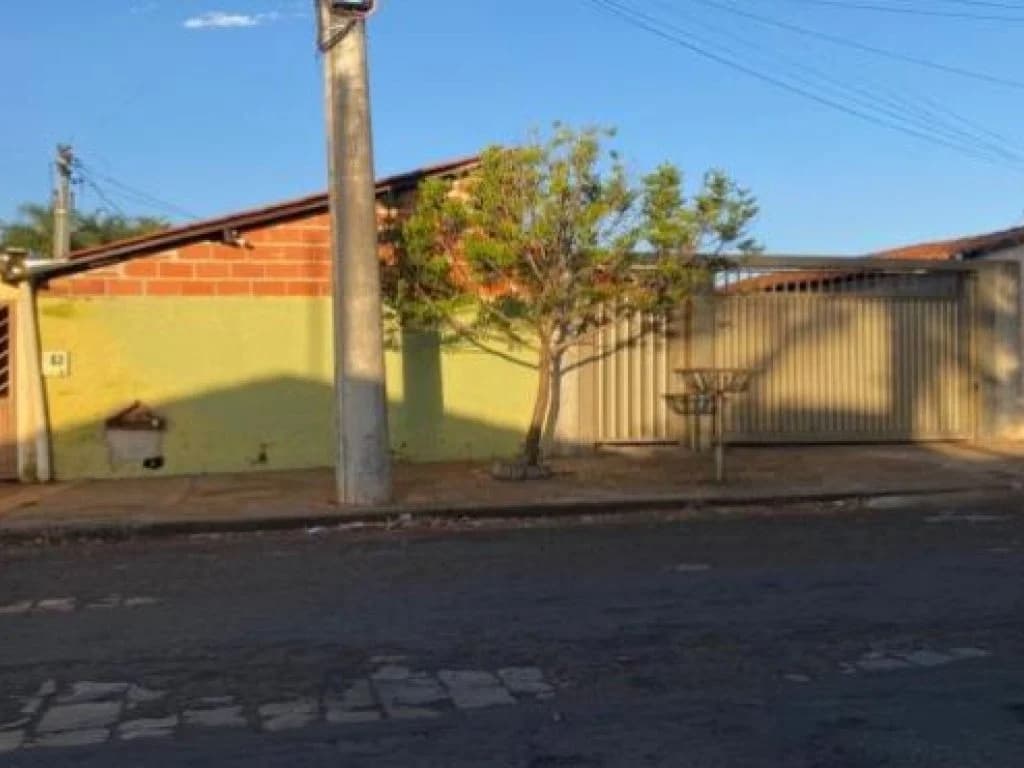 Foto 2 de 2: Casa em leilão em Paranaiguara - GO — Casa 118 m² - Paranaiguara-GO - Rua 26-A - Lt. 05 da Qd. 80 - Centro