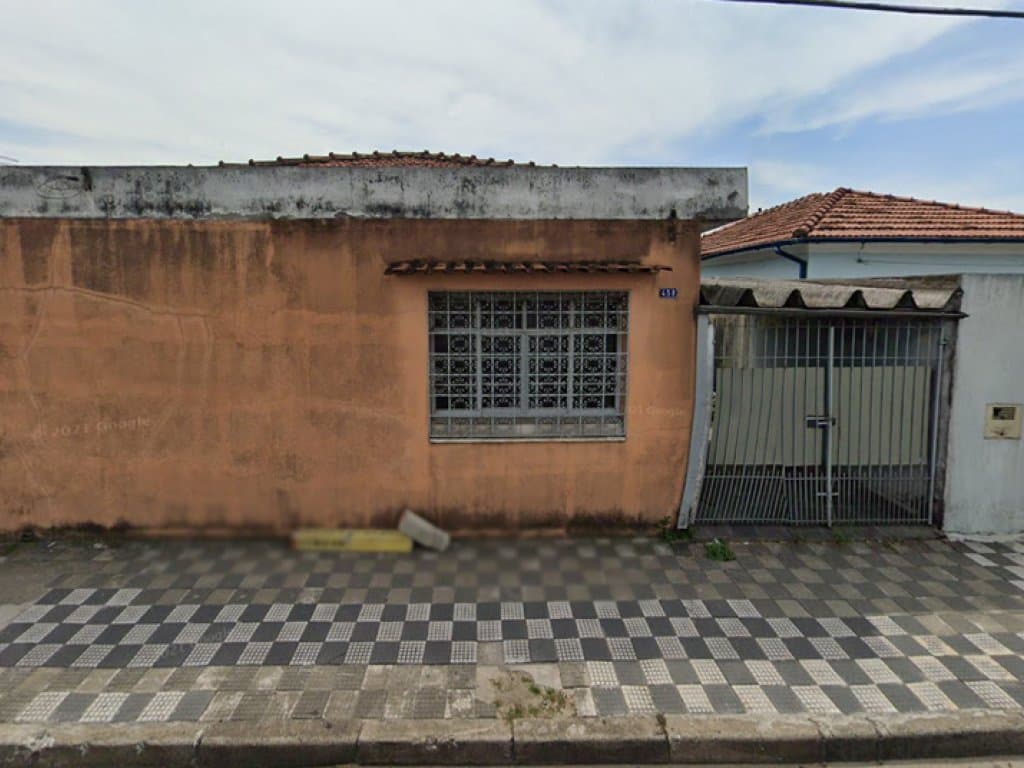 Foto 2 de 6: Casa em leilão em Jacareí - SP — Casa e Área 1.182 m² - São João - Jacareí - SP