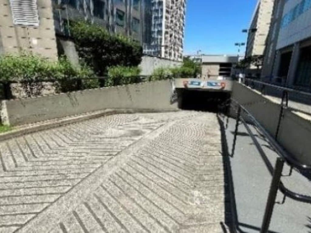 Foto 18 de 20: Comercial em leilão em São Paulo - SP — Sala Comercial 457 m² - São Paulo-SP - Av. Dr. Chucri Zaidan, 80 - Sala 2-B - Vila Cordeiro