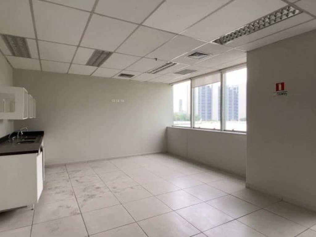 Foto 16 de 20: Comercial em leilão em São Paulo - SP — Sala Comercial 457 m² - São Paulo-SP - Av. Dr. Chucri Zaidan, 80 - Sala 2-B - Vila Cordeiro