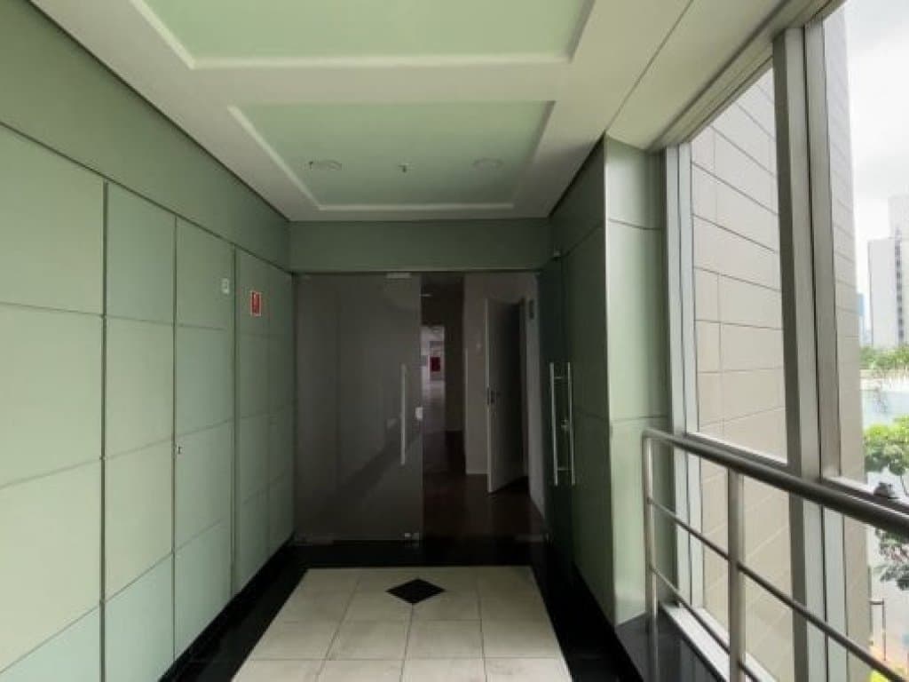 Foto 10 de 20: Comercial em leilão em São Paulo - SP — Sala Comercial 457 m² - São Paulo-SP - Av. Dr. Chucri Zaidan, 80 - Sala 2-B - Vila Cordeiro