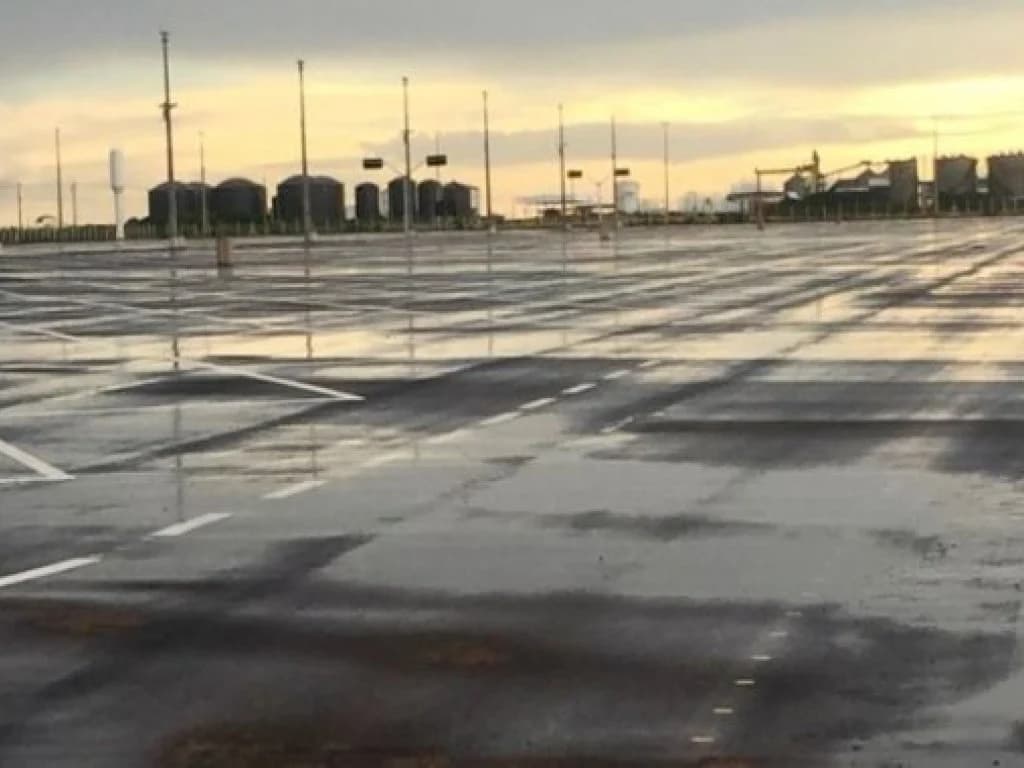 Foto 15 de 35: Comercial em leilão em Rondonópolis - MT — Área com 80.000 m² (Terminal ferroviário de Rondonópolis) - Parque Industrial de Rondonópolis - Rondonópolis - MT
