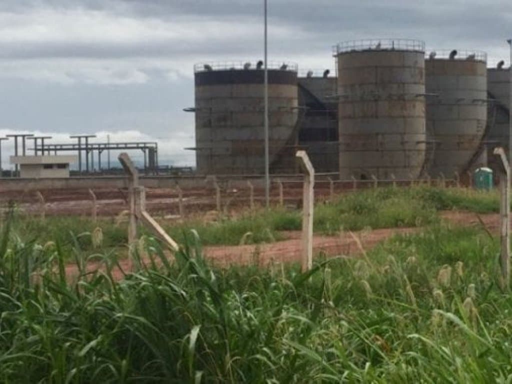 Foto 26 de 35: Comercial em leilão em Rondonópolis - MT — Área com 80.000 m² (Terminal ferroviário de Rondonópolis) - Parque Industrial de Rondonópolis - Rondonópolis - MT