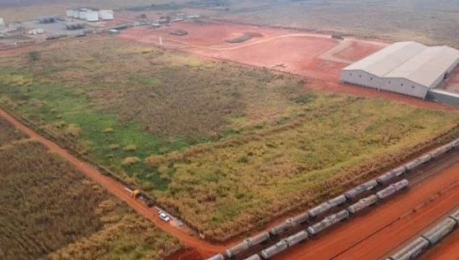 Foto 1 de 35: Comercial em leilão em Rondonópolis - MT — Área com 80.000 m² (Terminal ferroviário de Rondonópolis) - Parque Industrial de Rondonópolis - Rondonópolis - MT
