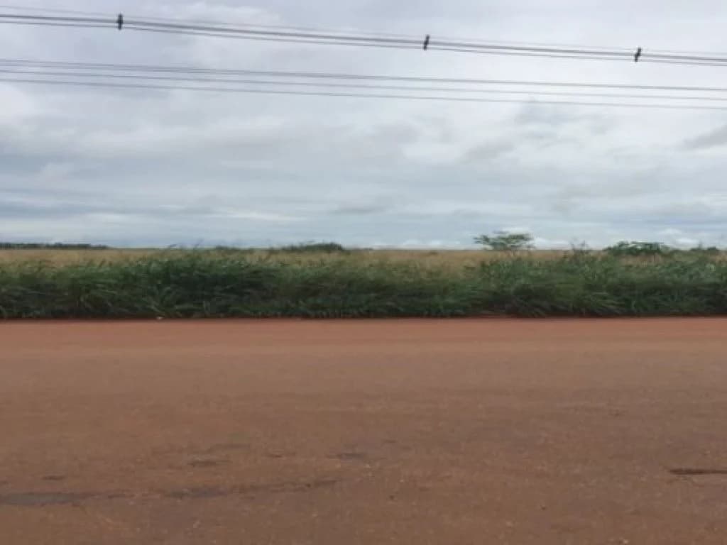 Foto 13 de 35: Comercial em leilão em Rondonópolis - MT — Área com 80.000 m² (Terminal ferroviário de Rondonópolis) - Parque Industrial de Rondonópolis - Rondonópolis - MT